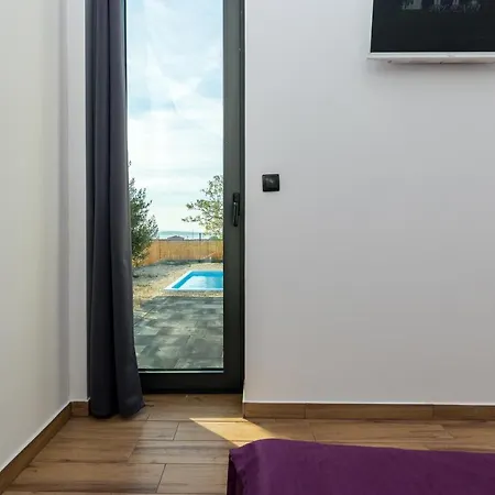 Villa Sempervivum 2 With Pool And Sea View *